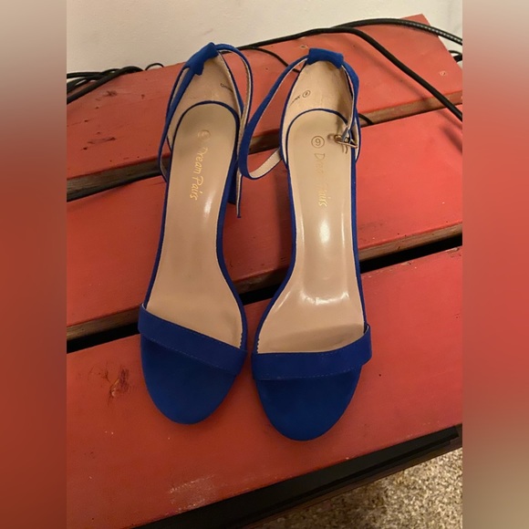 A pair of blue shoes worn once to a wedding size 9 - Picture 1 of 5